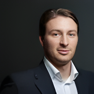 luca s operations associate investment management